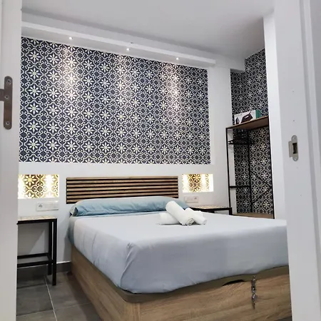 De Lujo Playa Deveses Apartamento *