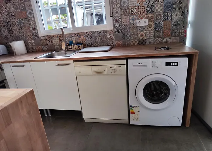 De Lujo Playa Deveses דירה דניה