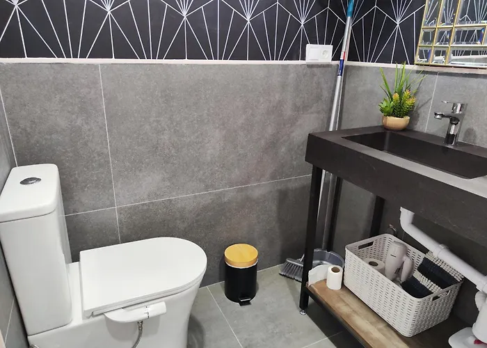 De Lujo Playa Deveses דירה *